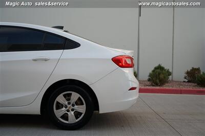 2017 Chevrolet Cruze LS Auto   - Photo 12 - Phoenix, AZ 85034