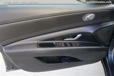 2021 Hyundai ELANTRA SEL   - Photo 17 - Phoenix, AZ 85034