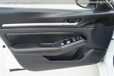 2025 Nissan Altima 2.5 SR - Photo 13 - Phoenix, AZ 85034