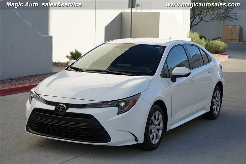 2024 Toyota Corolla LE   - Photo 1 - Phoenix, AZ 85034