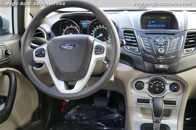 2019 Ford Fiesta SE   - Photo 20 - Phoenix, AZ 85034