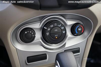 2019 Ford Fiesta SE   - Photo 23 - Phoenix, AZ 85034