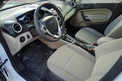 2019 Ford Fiesta SE   - Photo 12 - Phoenix, AZ 85034