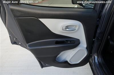 2022 Jeep Renegade Latitude   - Photo 24 - Phoenix, AZ 85034