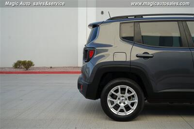 2022 Jeep Renegade Latitude   - Photo 11 - Phoenix, AZ 85034