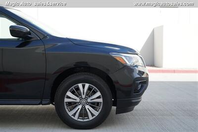 2020 Nissan Pathfinder SV   - Photo 12 - Phoenix, AZ 85034