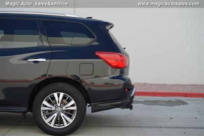 2020 Nissan Pathfinder SV   - Photo 9 - Phoenix, AZ 85034