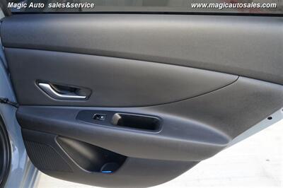 2021 Hyundai ELANTRA SEL   - Photo 18 - Phoenix, AZ 85034