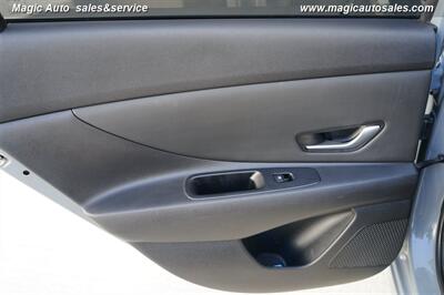2021 Hyundai ELANTRA SEL   - Photo 19 - Phoenix, AZ 85034
