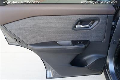 2022 Nissan Rogue SV   - Photo 20 - Phoenix, AZ 85034