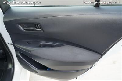 2025 Toyota Corolla LE - Photo 19 - Phoenix, AZ 85034