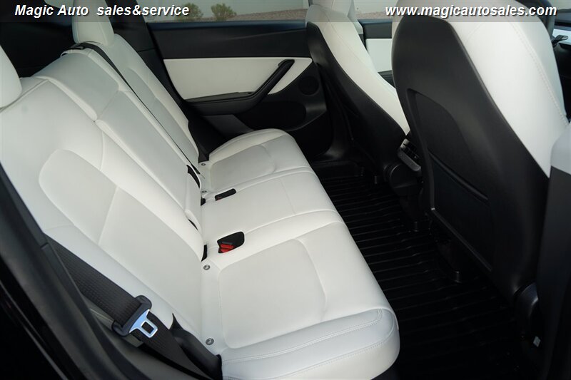2021 Tesla Model Y Long Range photo 16