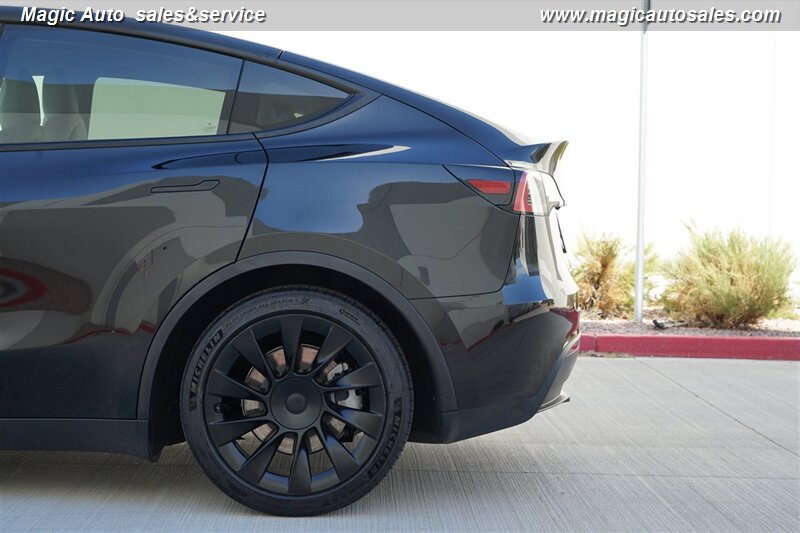 2021 Tesla Model Y Long Range photo 4