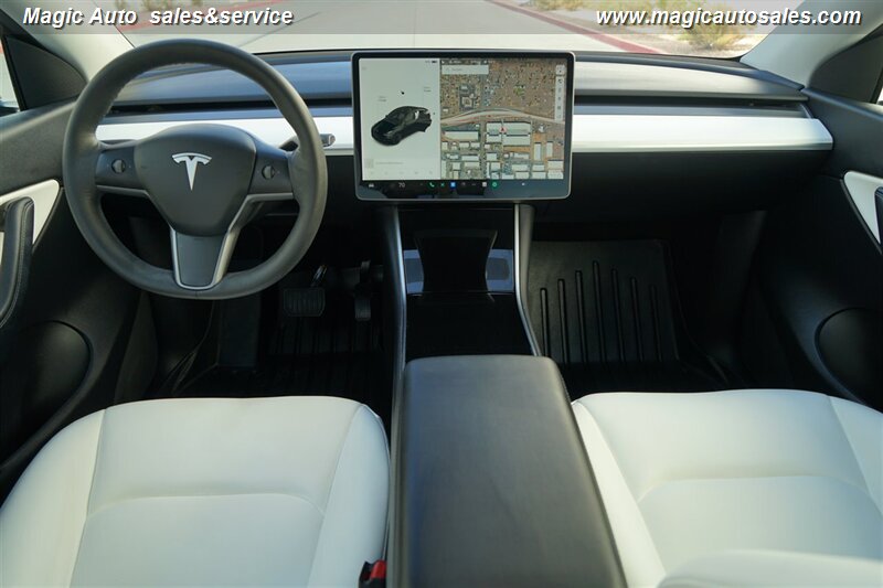 2021 Tesla Model Y Long Range photo 18
