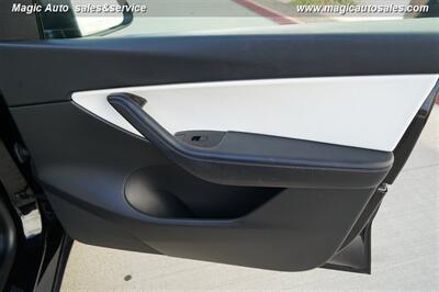 2021 Tesla Model Y Long Range   - Photo 18 - Phoenix, AZ 85034