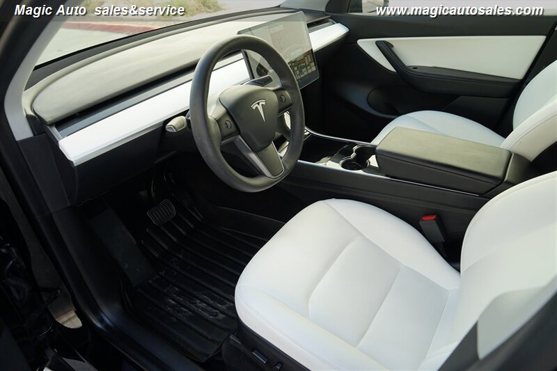 2021 Tesla Model Y Long Range photo 12