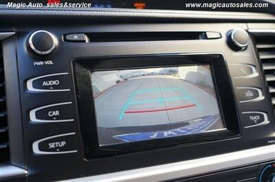 2019 Toyota Highlander LE   - Photo 30 - Phoenix, AZ 85034
