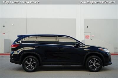 2019 Toyota Highlander LE   - Photo 10 - Phoenix, AZ 85034