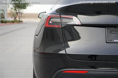 2021 Tesla Model Y Standard Range   - Photo 15 - Phoenix, AZ 85034