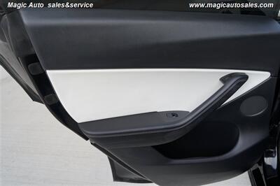 2021 Tesla Model Y Standard Range   - Photo 26 - Phoenix, AZ 85034