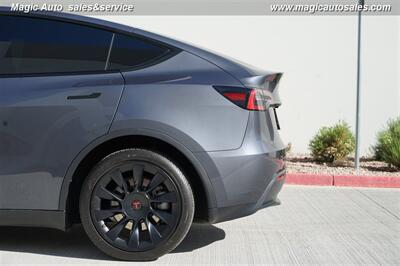 2023 Tesla Model Y Long Range   - Photo 8 - Phoenix, AZ 85034