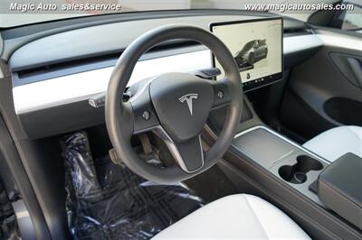 2023 Tesla Model Y Long Range   - Photo 18 - Phoenix, AZ 85034