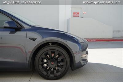 2023 Tesla Model Y Long Range   - Photo 11 - Phoenix, AZ 85034