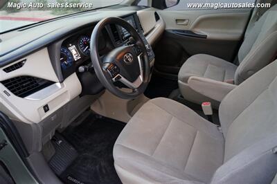 2020 Toyota Sienna L 7-Passenger   - Photo 14 - Phoenix, AZ 85034
