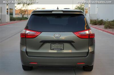 2020 Toyota Sienna L 7-Passenger   - Photo 5 - Phoenix, AZ 85034