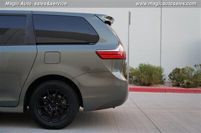 2020 Toyota Sienna L 7-Passenger   - Photo 12 - Phoenix, AZ 85034