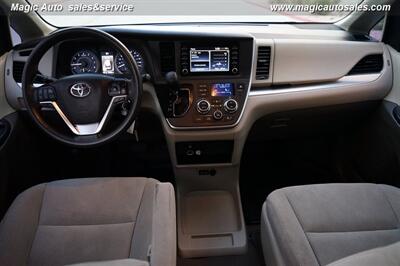 2020 Toyota Sienna L 7-Passenger   - Photo 23 - Phoenix, AZ 85034