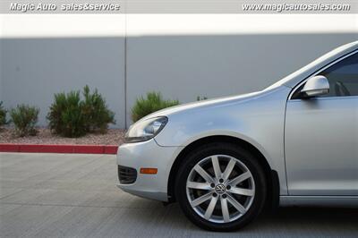 2011 Volkswagen Jetta SportWagen TDI   - Photo 11 - Phoenix, AZ 85034