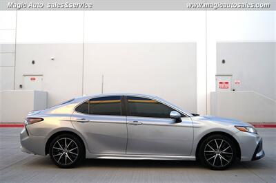2021 Toyota Camry SE   - Photo 10 - Phoenix, AZ 85034