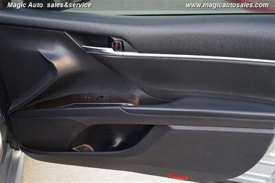 2021 Toyota Camry SE   - Photo 22 - Phoenix, AZ 85034