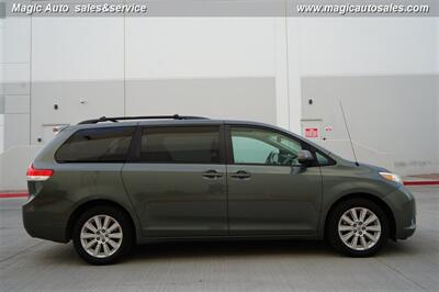 2013 Toyota Sienna XLE 7-Passenger   - Photo 10 - Phoenix, AZ 85034