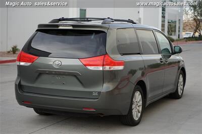 2013 Toyota Sienna XLE 7-Passenger   - Photo 6 - Phoenix, AZ 85034