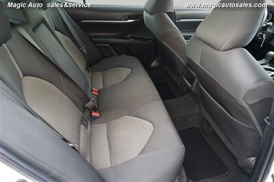 2022 Toyota Camry LE   - Photo 19 - Phoenix, AZ 85034