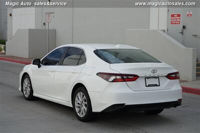 2022 Toyota Camry LE   - Photo 4 - Phoenix, AZ 85034