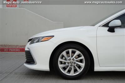 2022 Toyota Camry LE   - Photo 8 - Phoenix, AZ 85034