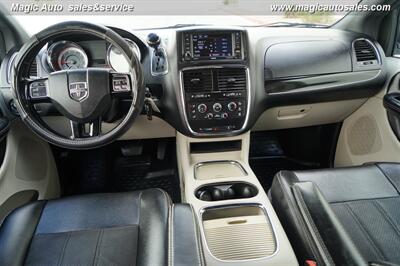 2019 Dodge Grand Caravan SXT   - Photo 19 - Phoenix, AZ 85034