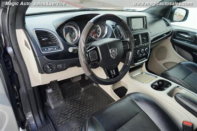 2019 Dodge Grand Caravan SXT   - Photo 13 - Phoenix, AZ 85034