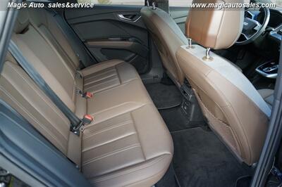 2024 Audi Q4 e-tron quattro Premium Plus - Photo 18 - Phoenix, AZ 85034