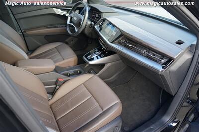 2024 Audi Q4 e-tron quattro Premium Plus - Photo 15 - Phoenix, AZ 85034