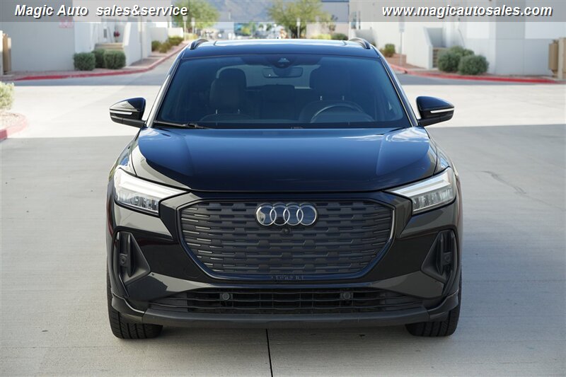 2024 Audi Q4 e-tron quattro Premium Plus  