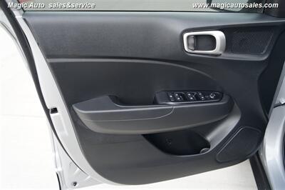 2026 Hyundai VENUE SEL - Photo 13 - Phoenix, AZ 85034