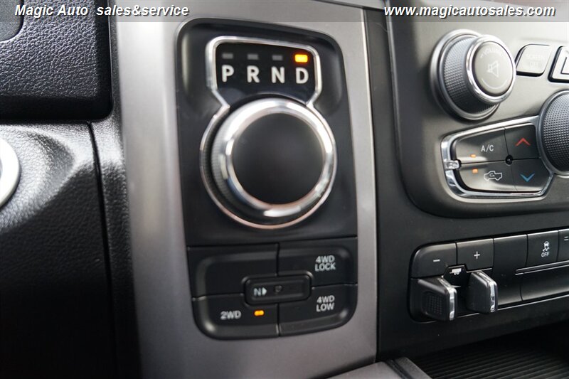 2023 Ram 1500 Classic SLT photo 30