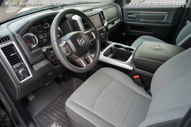 2023 Ram 1500 Classic SLT photo 14