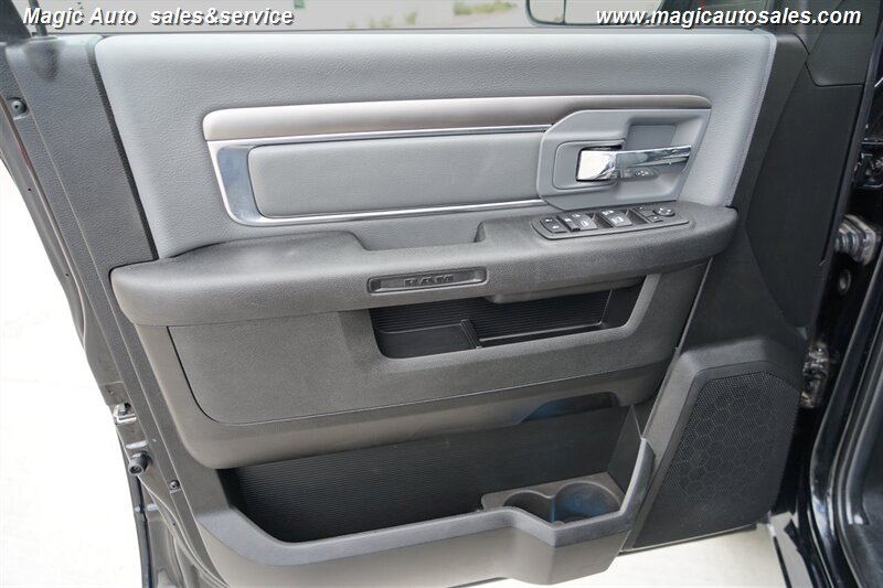 2023 Ram 1500 Classic SLT photo 13
