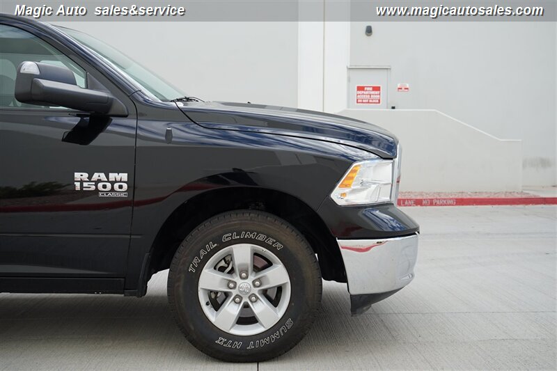 2023 Ram 1500 Classic SLT photo 9