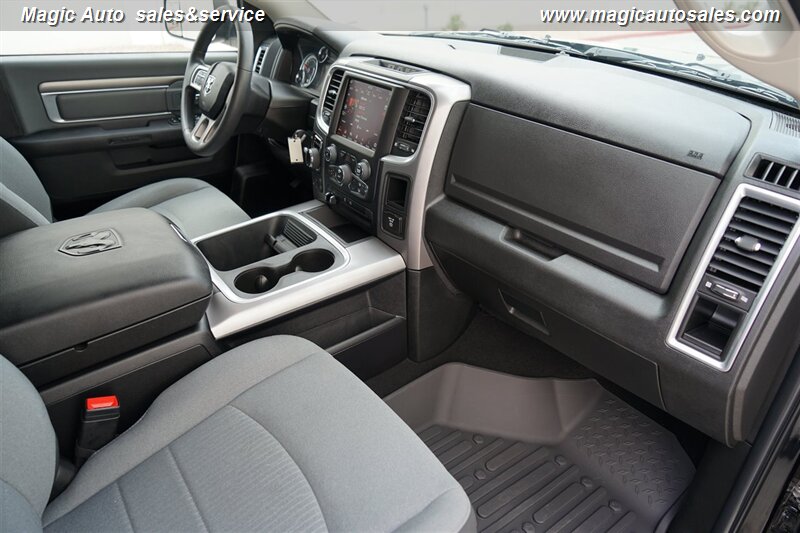 2023 Ram 1500 Classic SLT photo 16